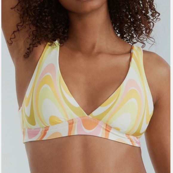 BECCA Other - Becca MULTI Elliana Whirlpool Reversible Wirefree Bikini Swim Top, US Medium NWT